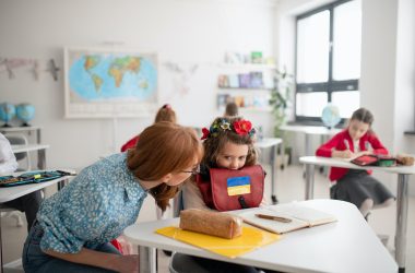 Ukrainan lapset perusopetuksessa