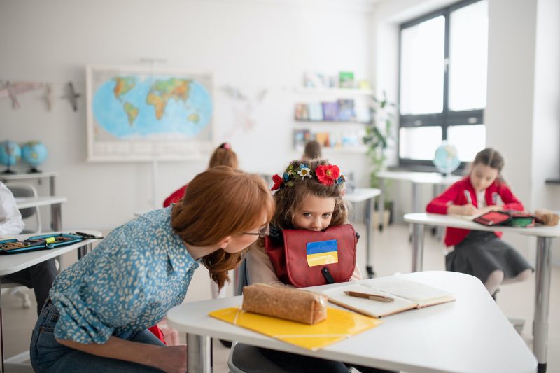 Ukrainan lapset perusopetuksessa