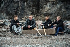 Kilpailijalounailta samaan johtoryhmään